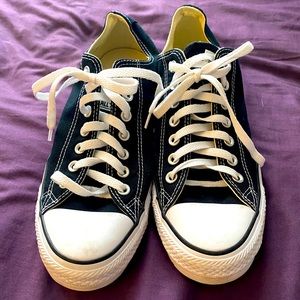Black converse